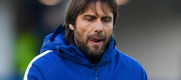 ntonio Conte devolvió el golpe a los expertos por su "estúpida" crítica de sus tácticas en la derrota del Chelsea ntonio Conte devolvió el golpe a los expertos por su "estúpida" crítica de sus tácticas en la derrota del Chelsea