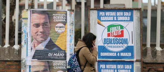 Pour avoir une chance de gouverner l'Italie, tous les coups sont permis pour les différents partis. Pour avoir une chance de gouverner l'Italie, tous les coups sont permis pour les différents partis.