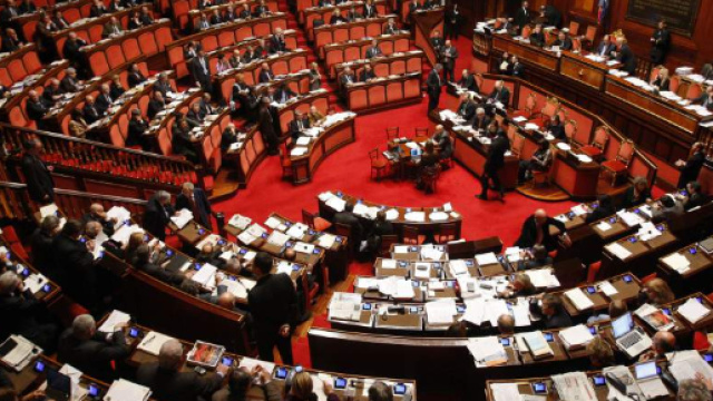 Nessuno esce vincente dalle urne, probabile governo misto