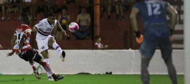 Antes de se machucar, lateral havia feito um gol Antes de se machucar, lateral havia feito um gol