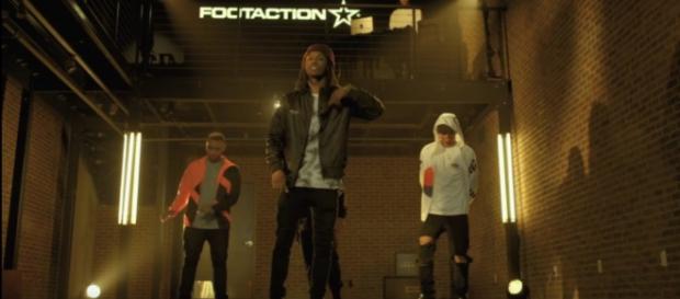 Footaction Family Cypher #OwnNYC (Feat. Saba, KR, BZZY, Jimi Tents ... - musicfesttv.com Footaction Family Cypher #OwnNYC (Feat. Saba, KR, BZZY, Jimi Tents ... - musicfesttv.com