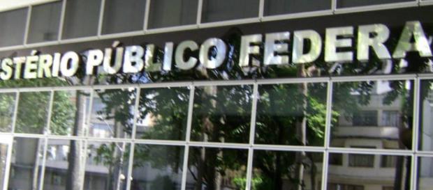 MPF solicita a prisão de Lula, após esgotado último recurso no TRF4 de Porto Alegre MPF solicita a prisão de Lula, após esgotado último recurso no TRF4 de Porto Alegre