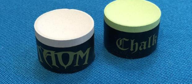Taom Chalk - some pros on the World Snooker circuit began to see miscues. image -billiardsuperstore.com Taom Chalk - some pros on the World Snooker circuit began to see miscues. image -billiardsuperstore.com