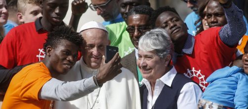 Papa Francesco ai politici: «L'accoglienza ai migranti ha dei ... - ilmessaggero.it
