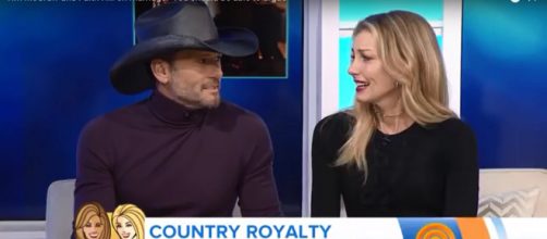 Tim McGraw and Faith Hill sing together and stand firm for 'common sense' gun control. Image cap TV Today/YouTube