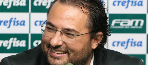 Alexandre Mattos renovou com Dudu Alexandre Mattos renovou com Dudu