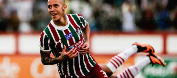 Ausência no domingo, Marcos Júnior deve enfrentar o Vasco na quara (Foto: Blog Verde, Branco e Grená) Ausência no domingo, Marcos Júnior deve enfrentar o Vasco na quara (Foto: Blog Verde, Branco e Grená)
