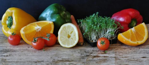 Ogni mese buttiamo via 13 chili di alimenti Ogni mese buttiamo via 13 chili di alimenti