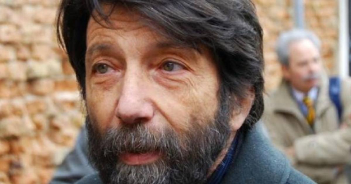 Nuovo governo, la soluzione di Cacciari Monocolore M5S con astensione Pd