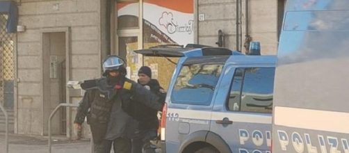 Bomba a Trento alla sede di Casapound