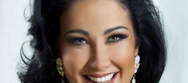Helen Ganzarolli exibe novo namorado Helen Ganzarolli exibe novo namorado