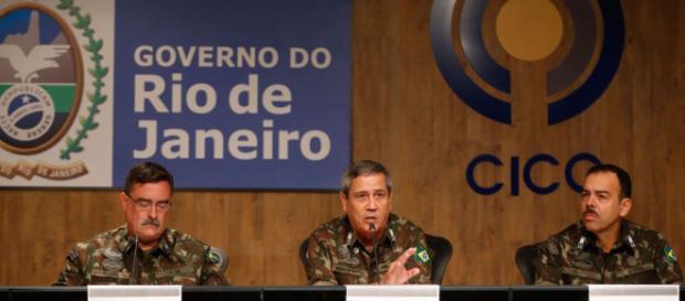 Interventor federal, general Walter Braga Netto, se manifesta em relação às críticas de esquerdistas quanto à intervenção no RJ Interventor federal, general Walter Braga Netto, se manifesta em relação às críticas de esquerdistas quanto à intervenção no RJ