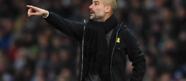 Mi primera impresión fue que no entendía lo que significaba la cinta amarilla, dijo Pep Guardiola del director ejecutivo de la FA, Martin Glenn Mi primera impresión fue que no entendía lo que significaba la cinta amarilla, dijo Pep Guardiola del director ejecutivo de la FA, Martin Glenn
