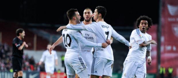 Real Madrid clasificó a los cuartos de final de la Uefa Champions League Real Madrid clasificó a los cuartos de final de la Uefa Champions League