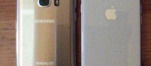 Samsung Galaxy S7 and the Apple iPhone 8 (photo credit: Odette Perez)