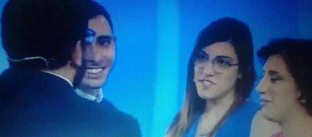 Da destra Marta con i figli Roberta e Pasquale nel momento dell'incontro con Federico Da destra Marta con i figli Roberta e Pasquale nel momento dell'incontro con Federico
