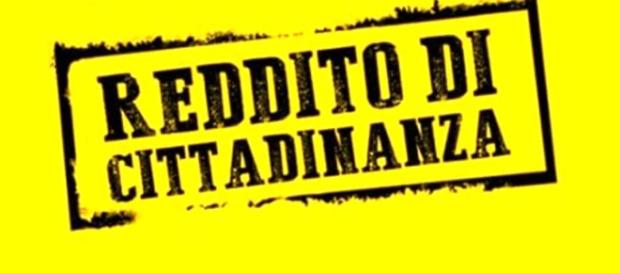 Reddito di cittadinanza, code nei CAF. Ma è una notizia "gonfiata". Reddito di cittadinanza, code nei CAF. Ma è una notizia "gonfiata".