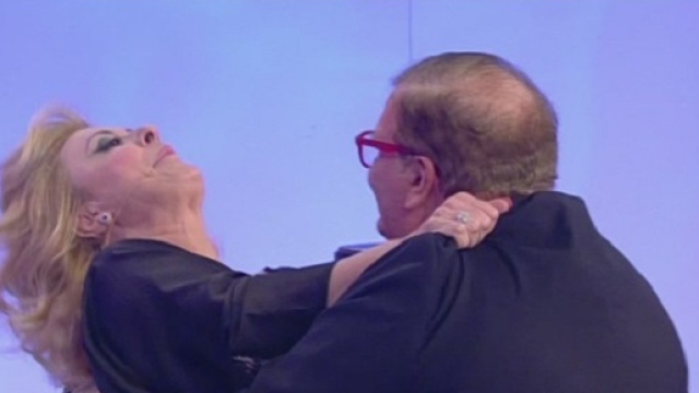 Passo falso di Uomini e Donne: il cavaliere Domenico indigna gli internauti.