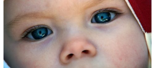 Avrà gli occhi azzurri, marroni o verdi? Tutto sui bambini