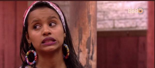 Gleici vê Paula sentada no colo de Wagner no BBB 2018 Gleici vê Paula sentada no colo de Wagner no BBB 2018