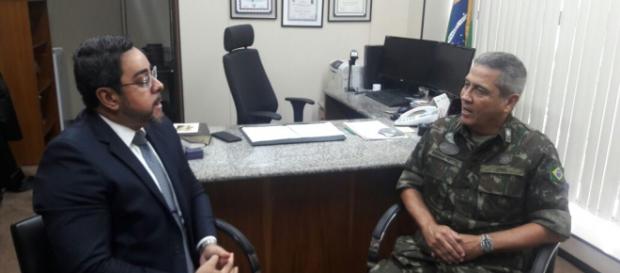 Juiz Marcelo Bretas se reuniu com general Walter Braga Nettos para tratar da intervenção federal no RJ. (foto reprodução) Juiz Marcelo Bretas se reuniu com general Walter Braga Nettos para tratar da intervenção federal no RJ. (foto reprodução)