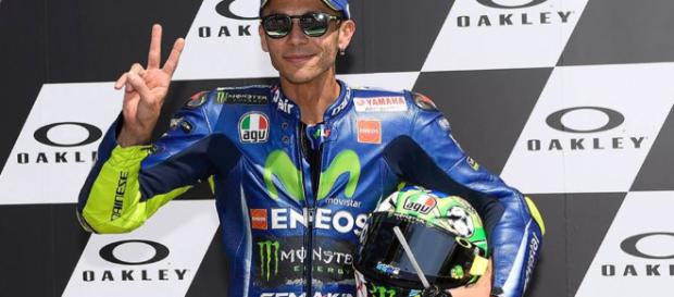 Valentino Rossi e i tifosi sui social, moltissimi Valentino Rossi e i tifosi sui social, moltissimi