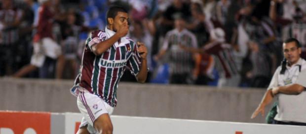 Jogador fez questão de agradecer o apoio dos torcedores Jogador fez questão de agradecer o apoio dos torcedores