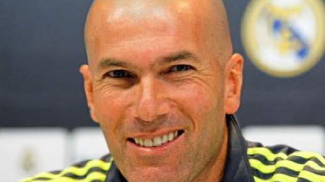 Infos sur » zidane » Vacances - Arts- Guides Voyages - evasion-online.com