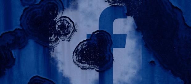 Nuevas críticas envuelven a Facebook. Nuevas críticas envuelven a Facebook.