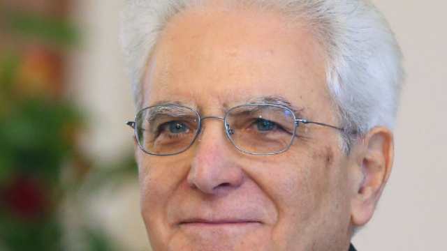 In alto, il presidente della Repubblica Sergio Mattarella