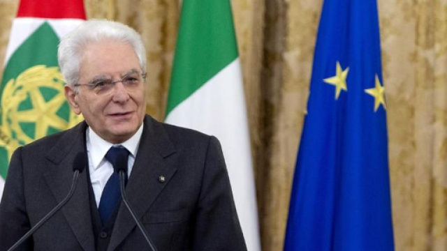Mattarella prende ancora tempo. Ma quanto durerà la sua pazienza?