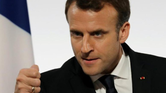 Siria, Macron pronto ai raid in caso di attacchi chimici - lastampa.it