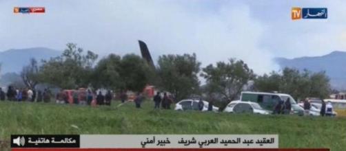 Mueren al menos 257 personas en un avión militar estrellado cerca de Argel