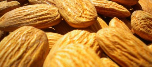 Miles de formas de comer almendras para mantener la salud. - facilisimo.com Miles de formas de comer almendras para mantener la salud. - facilisimo.com