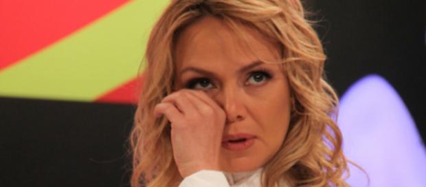 Eliana está passando bastante mal. Eliana está passando bastante mal.