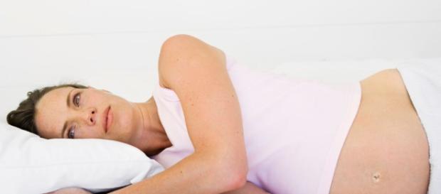 Fiebre en el embarazo: qué hacer sin perjudicar al bebé - igenomix.es Fiebre en el embarazo: qué hacer sin perjudicar al bebé - igenomix.es