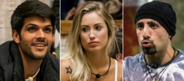 Jessica falou sobre seus relacionamentos durante conversa Jessica falou sobre seus relacionamentos durante conversa