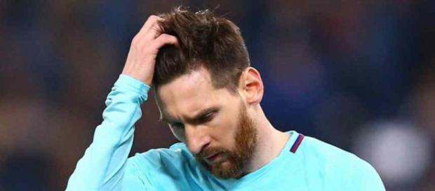 Leo Messi estava desesperado no final do jogo Leo Messi estava desesperado no final do jogo
