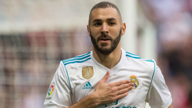 Mercato : Le Real Madrid accepte une offre surprise pour Benzema !