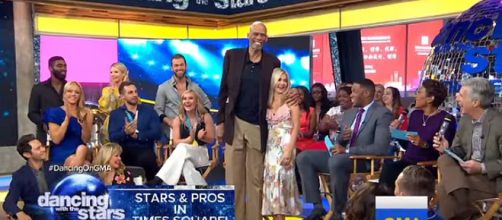 'Dancing with the Stars' all-athlete cast premiers April 30 for four weeks only. [Image: Good Morning America/YouTube]