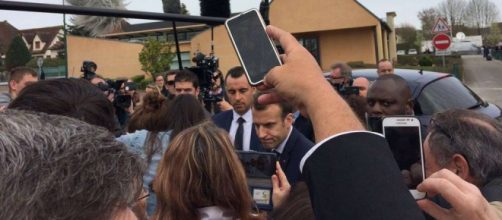 Interview de Macron à Berd'huis sur TF1: "Vous êtes venu en train ... - charentelibre.fr