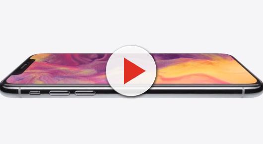 IPhone SE2 riprenderà il Notch da iPhone X? Lo confermano alcune custodie