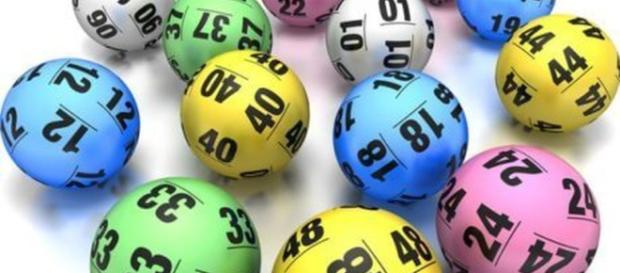 Estrazioni del Lotto e SuperEnalotto 12 aprile: numeri vincenti e statistiche Estrazioni del Lotto e SuperEnalotto 12 aprile: numeri vincenti e statistiche