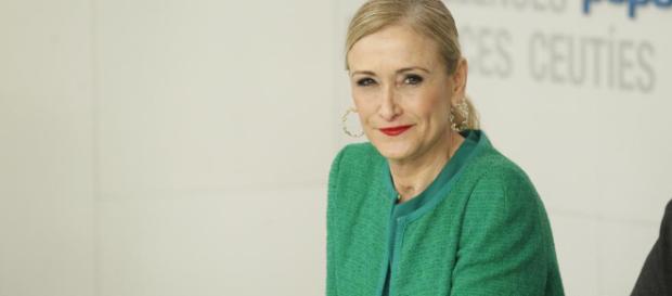 Memes del máster de Cifuentes invaden el Twitter Memes del máster de Cifuentes invaden el Twitter