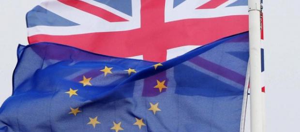 Sute de mii de cetățeni din UE riscă să-și piardă statutul legal în Marea Britanie după Brexit - Foto: www.sloughobserver.co.uk Sute de mii de cetățeni din UE riscă să-și piardă statutul legal în Marea Britanie după Brexit - Foto: www.sloughobserver.co.uk