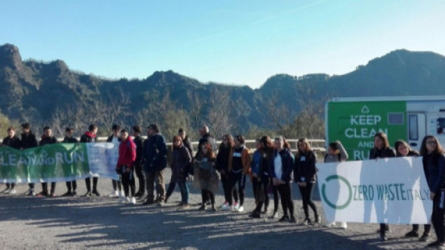 Keep Clean and Ride parte da Bari il 12 aprile il viaggio in bici a tutela dell'ambiente verso Chioggia.