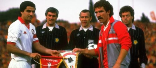 roma Liverpool 1984: i capitani Agostino Di Bartolomei e Graham Souness prima del fischio di inizio