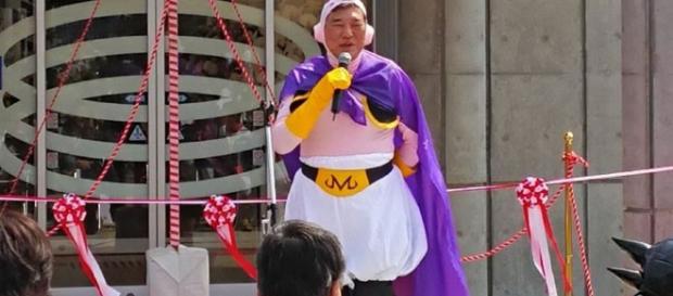 A los políticos japoneses no les causa vergüenza demostrar su amor por sus animes favoritos. A los políticos japoneses no les causa vergüenza demostrar su amor por sus animes favoritos.