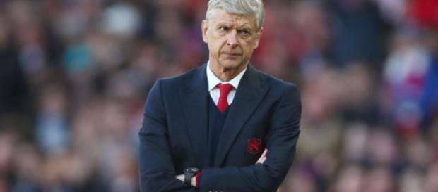 Arsène Wenger sur le banc du Paris Saint-Germain ? Arsène Wenger sur le banc du Paris Saint-Germain ?