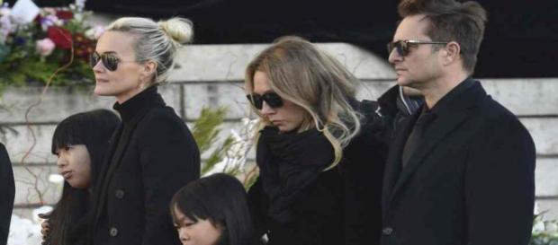 Héritage de Johnny Hallyday : un premier accord a été trouvé entre Laeticia, David et Laura Héritage de Johnny Hallyday : un premier accord a été trouvé entre Laeticia, David et Laura